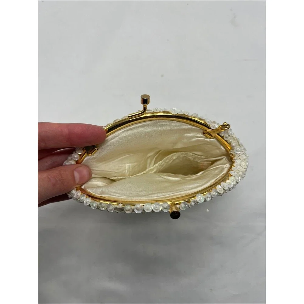 Vintage 1960s Beaded Sequin White Iridescent Clutch